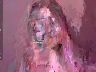 Acest model este live acum. adelinecrash