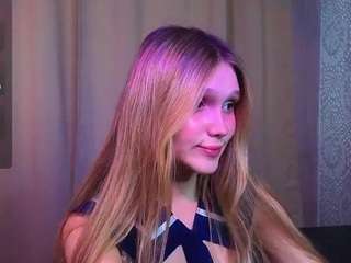 adelinecrash Sex Cam Show