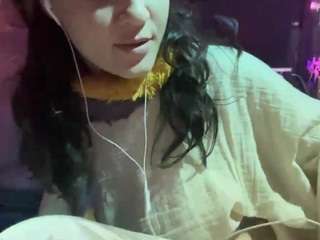 le modèle briannetauares est en webcam porno dans un show sur le site camsoda, il possède les tags suivants: ass,skinny,oil,public,pussy,sex toys,sexting,sexy,shaved pussy,solo,no smoking,solo show,spank,squirter,strip,tattoos,tease,wet,normal,no drinking