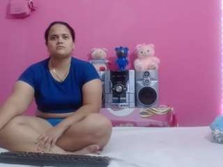 brunnette-hot