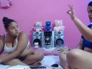 brunnette-hot