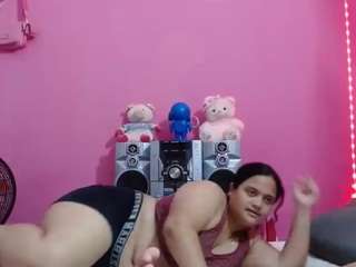 brunnette-hot