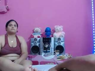 brunnette-hot