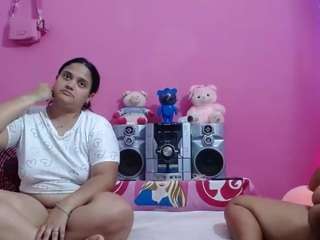 brunnette-hot