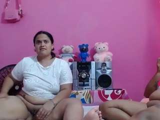 brunnette-hot