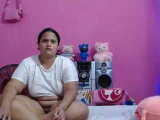 brunnette-hot
