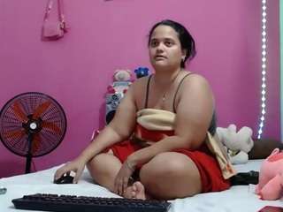 brunnette-hot
