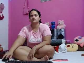 brunnette-hot