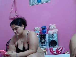 brunnette-hot