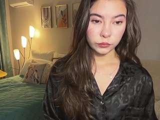 Ellie live cam preview