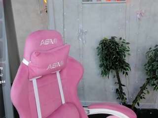 emmaa-kimm live webcam show