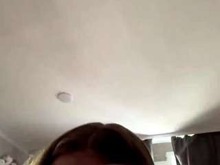 Julia live webcam show
