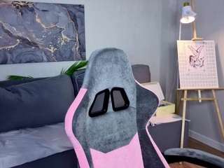 juliashyy live webcam show