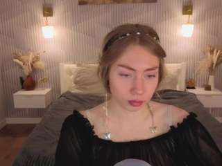 This model is live right now. leslie-whait