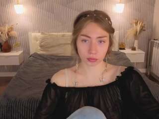 Acest model este live acum. leslie-whait