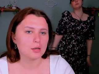 Este modelo está en vivo ahora. luna-noct