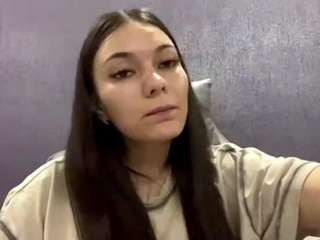 le modèle rebbecabrodzik est en webcam porno dans un show sur le site camsoda, il possède les tags suivants: ahegao,sexy,natural,nature,nipple piercings,no drinking,public,raven hair,skinny,middle aged,smoking,spank,tattoos,tease,teen 18,young adult,naked,lush,amateur,erotic dance