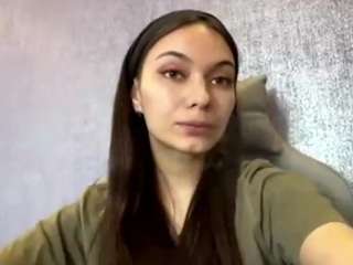 le modèle rebbecabrodzik est en webcam porno dans un show sur le site camsoda, il possède les tags suivants: ahegao,raven hair,middle aged,naked,natural,nature,nipple piercings,no drinking,ohmibod,public,pussy,sex toys,lush,sexy,skinny,smoking,solo,spank,striptease,tattoos