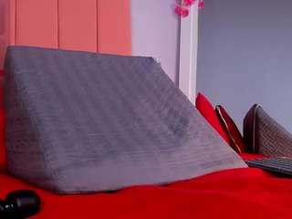 rosethompson19 live cam