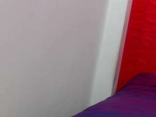 vanesalatina18 Live Webcam on CamSoda