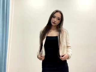 le modèle edrabrozie est en webcam porno dans un show sur le site camsoda, il possède les tags suivants: anal,shaved pussy,natural,nature,no smoking,orgasm,public,pussy,sexy,skinny,lush,smoking,spank,squirter,striptease,tattoos,tease,teen 18,young adult,anal toys