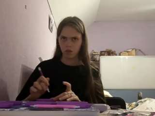 Dieses Model ist jetzt live. euniceballard
