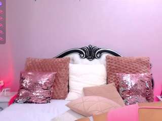 foxyserenax live webcam show