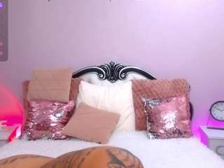 FoxySerenaX live cam preview