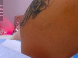 FoxySerenaX live cam preview