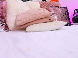FoxySerenaX live cam preview