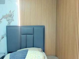 ISISLEROY live webcam show