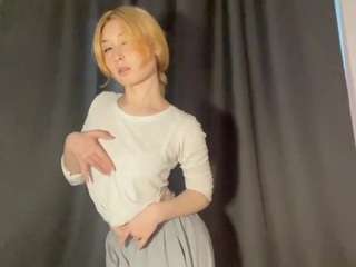 laveniamahl