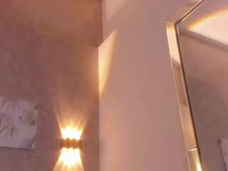 Ce modèle est en direct maintenant. lunaahotty
