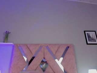 nova-silk live webcam show