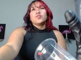 sandyfuckass live on CamSoda
