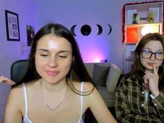 le modèle sugar-milla est en webcam porno dans un show sur le site camsoda, il possède les tags suivants: ahegao,spank,no smoking,normal,oil,pussy,sexy,shaved pussy,skinny,smoking,solo,spanking,natural,squirter,strip,striptease,tattoos,tease,teen 18,twerk