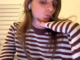 theolakassis live webcam show