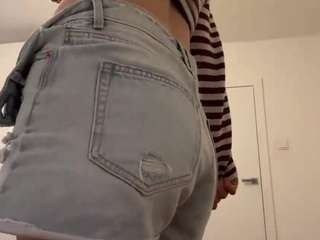 theolakassis live webcam show