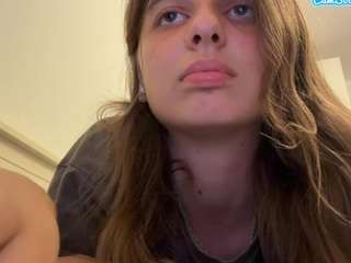 TheolaKassis live webcam show