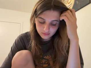 TheolaKassis live webcam show