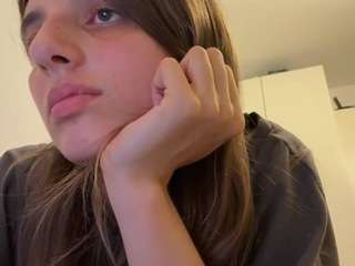 TheolaKassis live webcam show