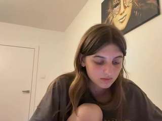 TheolaKassis live webcam show