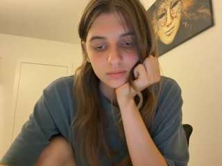 TheolaKassis live cam preview