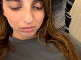 TheolaKassis live cam preview