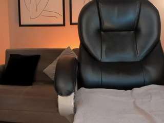 BellaStorm1 live webcam show