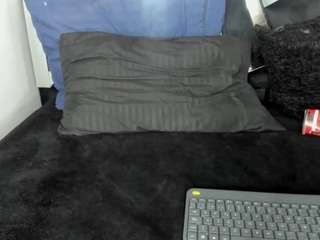 cristalxht live cam preview