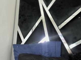 cristalxht live cam preview