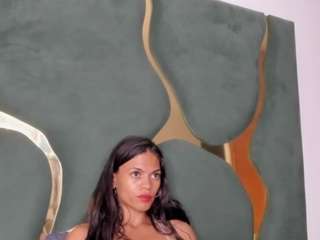 cristalxht live cam preview