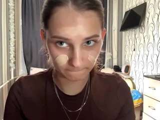 Ce modèle est en direct maintenant. kishaschindeldecke