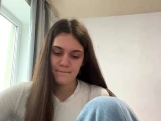 Este modelo está en vivo ahora. madieriihimaki